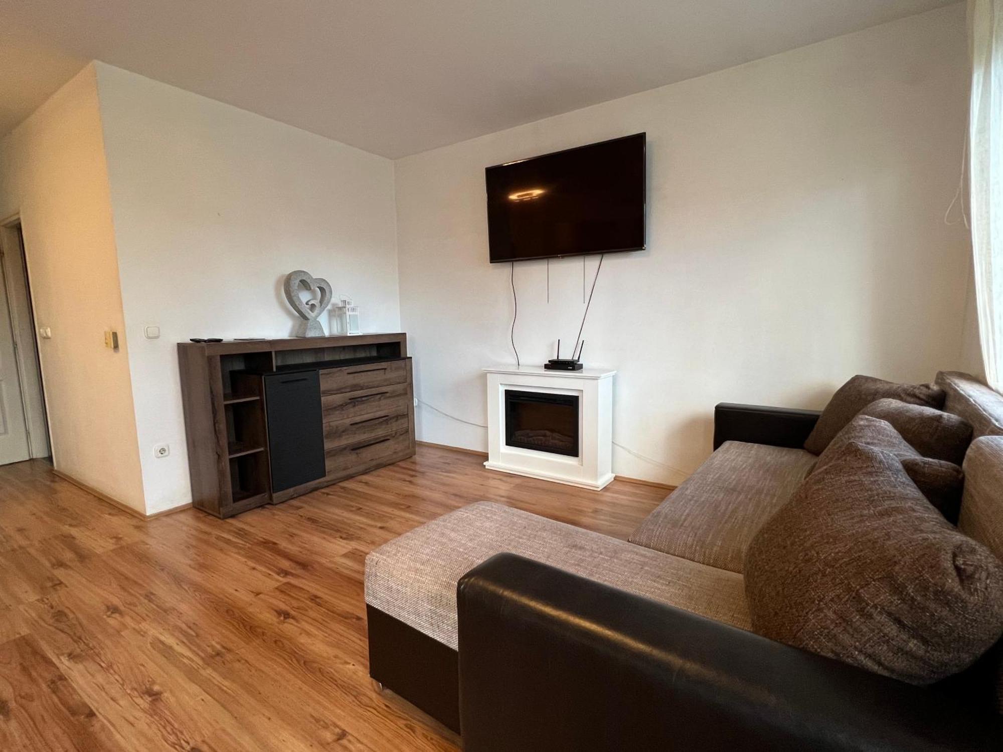 Kristaly Apartman Segedyn Zewnętrze zdjęcie