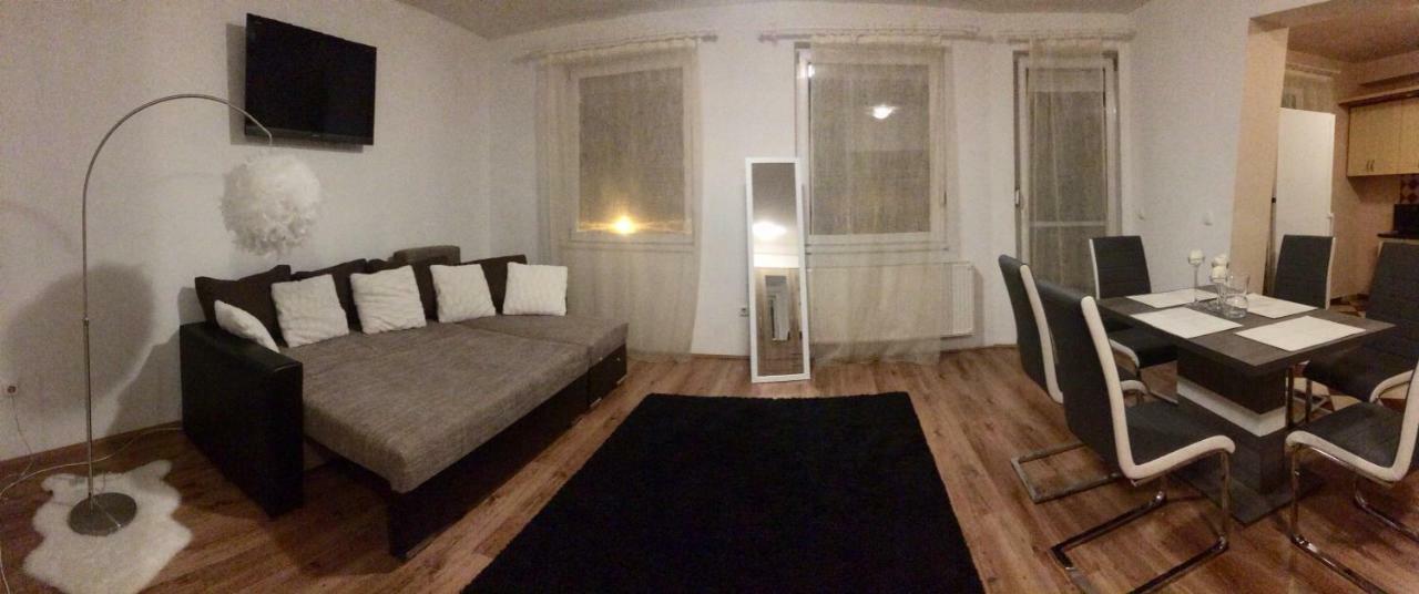 Kristaly Apartman Segedyn Zewnętrze zdjęcie